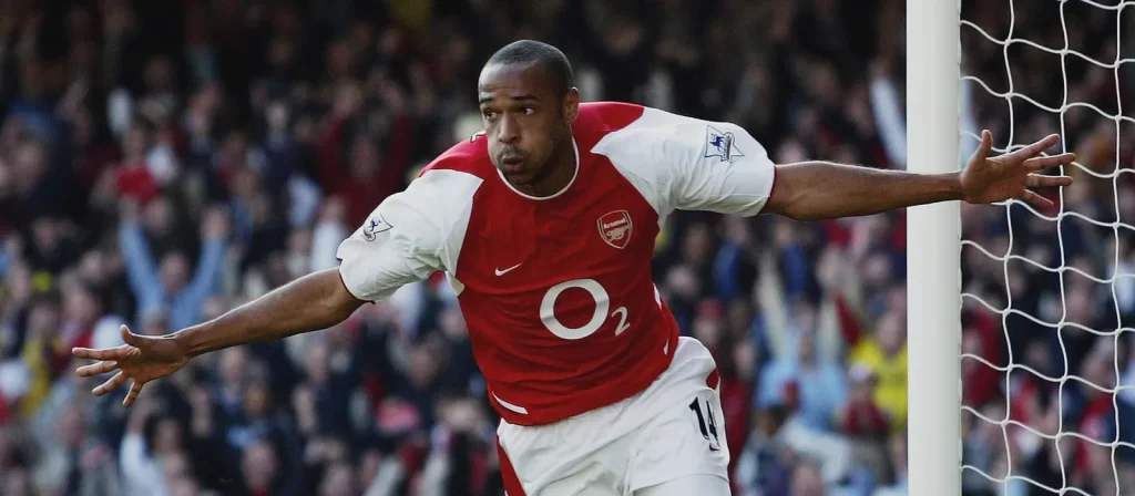 Thierry Henry é uma figura lendária na história da Premier League