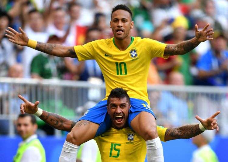 Neymar demonstrou sua habilidade característica, com jogadas rápidas, dribles impressionantes e passes precisos