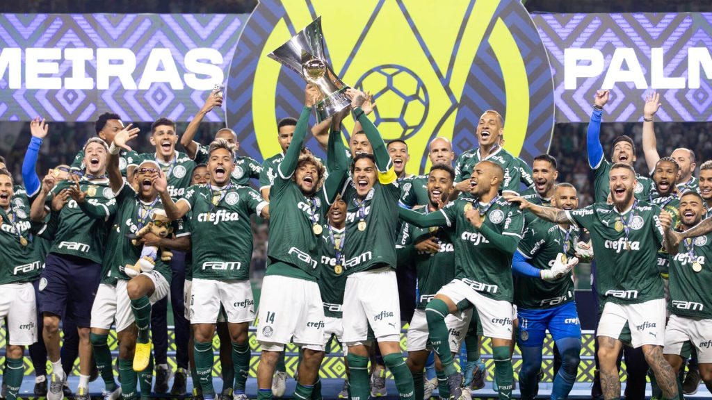 O Palmeiras, também conhecido como "Verdão," é um dos clubes mais tradicionais do Brasil