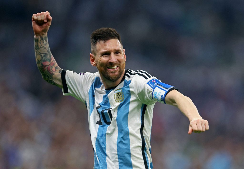 Messi, como capitão e líder da seleção, desempenhou seu papel com dedicação e empenho
