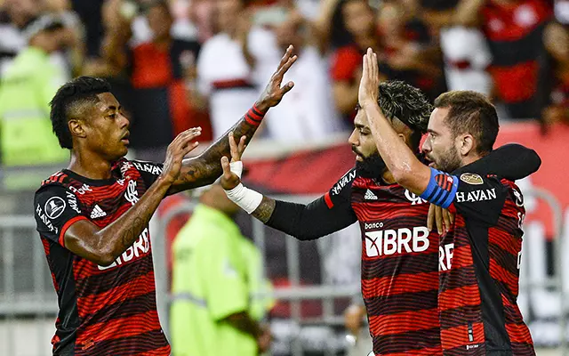 Flamengo possui oito jogadores no elenco principal com contrato válido até o fim de 2023