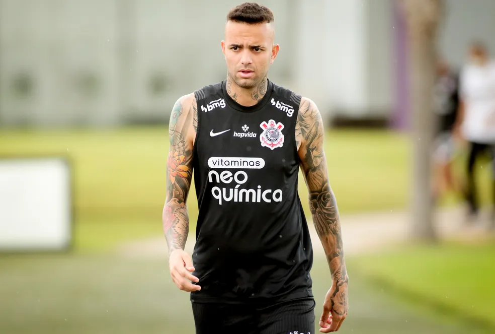 A equipe diretiva do Grêmio decidiu contratá-lo e já elaborou os termos contratuais para Luan