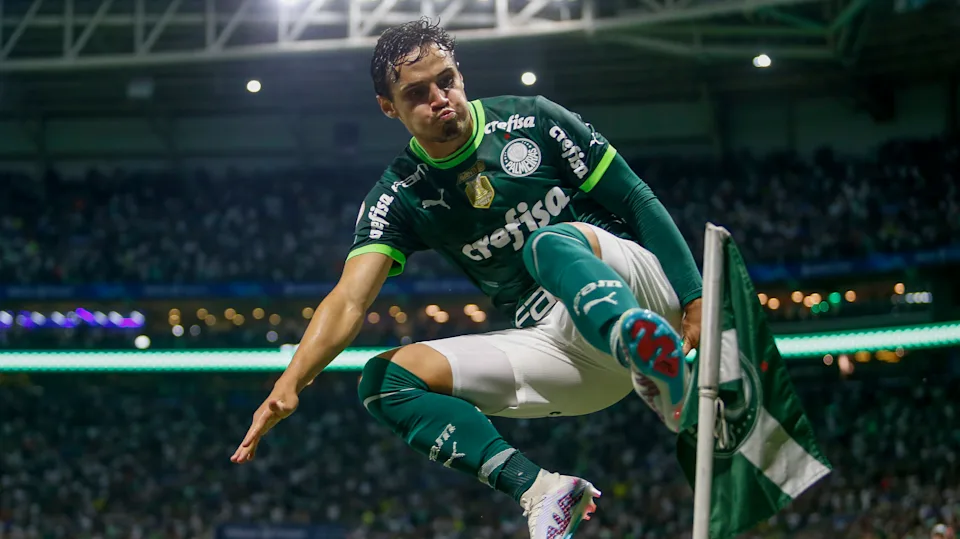 O Palmeiras adotou uma abordagem proativa para lidar com sua dívida