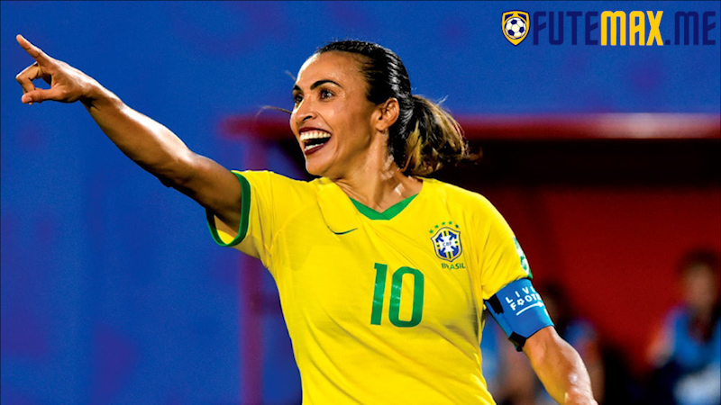 No mundo do futebol feminino, Marta Vieira da Silva reina suprema